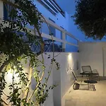 31 Seafront Apartament *