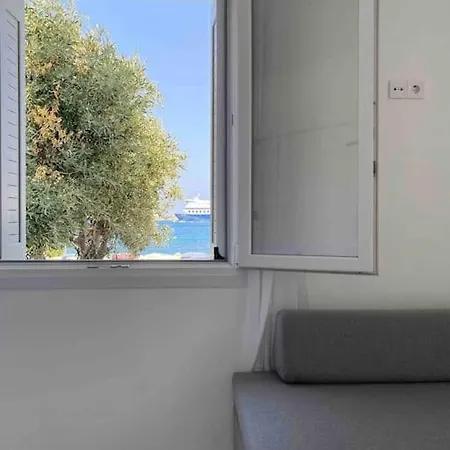 31 Seafront Paro