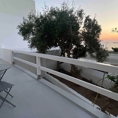 31 Seafront Páros