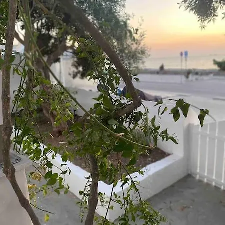 31 Seafront Apartament Páros